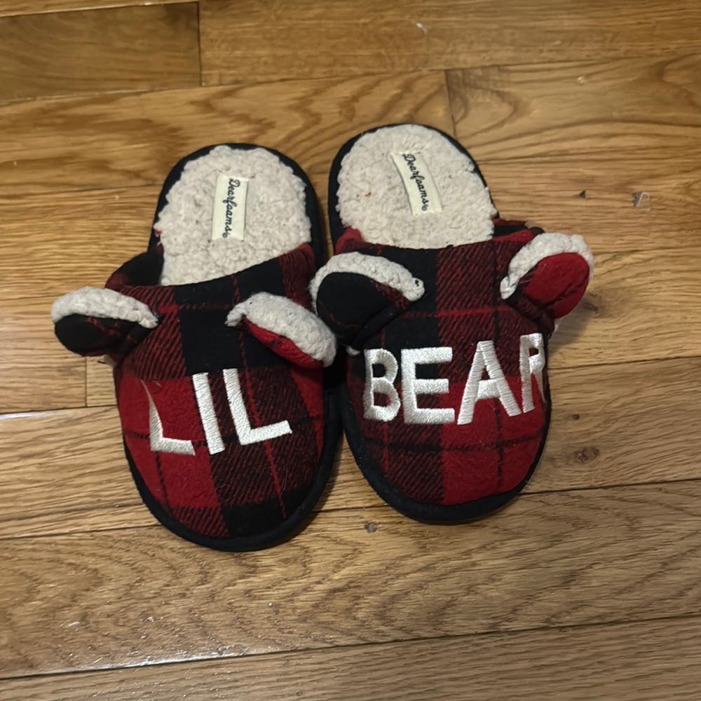 Dearfoams Lil Bear Kids Slippers - Red and Black